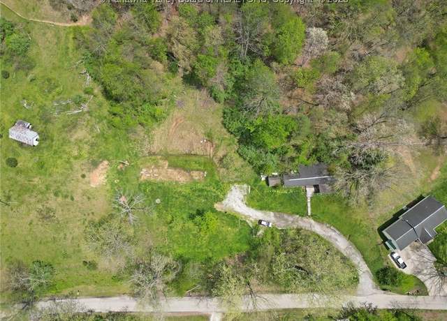 Property at 1006 Cow Creek Rd, Hurricane, WV 25526