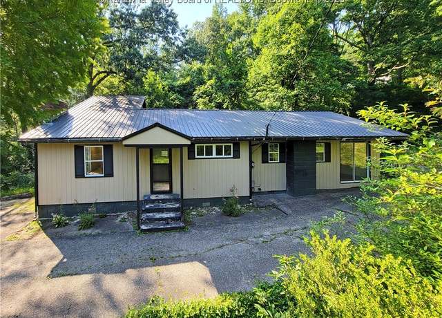 Property at 807 Honeysuckle Rd, Elkview, WV 25071, 4 beds, 2 baths