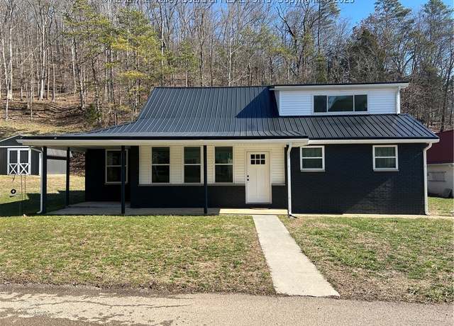 Property at 112 Gum St, Eleanor, WV 25070, 3 beds, 2 baths
