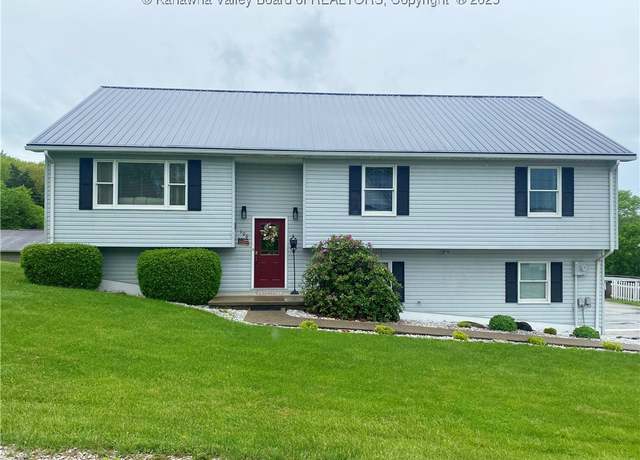 Property at 100 Deerfield Ln, Cottageville, WV 25239, 3 beds, 3 baths