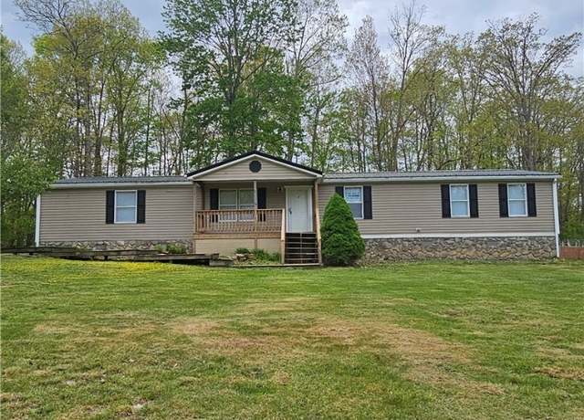Property at 399 Thousand Oaks Dr, Shady Spring, WV 25918, 4 beds, 2 baths