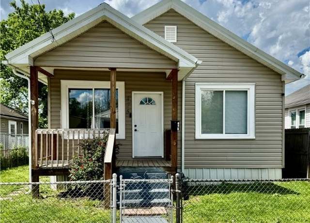 Property at 475 58th St SE, Charleston, WV 25304, 2 beds, 1 bath