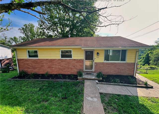 Property at 312 Redwood Dr, Charleston, WV 25302, 3 beds, 1.5 baths