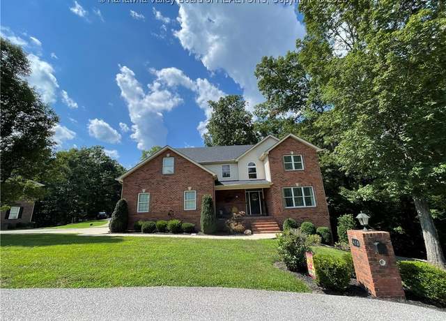 Property at 418 Woodberry Way, Winfield, WV 25213, 4 beds, 4 baths