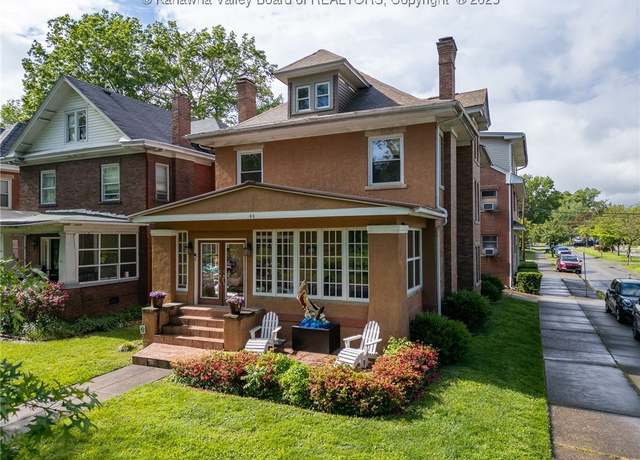 Property at 840 13th Ave, Huntington, WV 25701, 4 beds, 3.5 baths