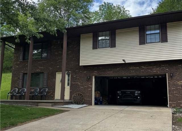 Property at 5222 Dalewood Dr, Charleston, WV 25313, 3 beds, 2.5 baths
