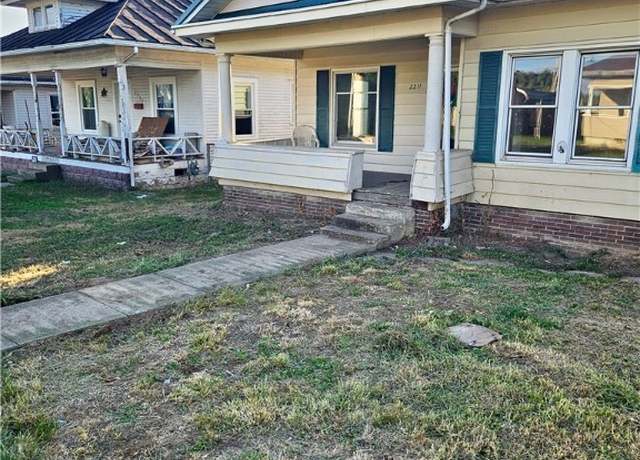 Property at 2211 N Main St, Point Pleasant, WV 25550, 2 beds, 1 bath