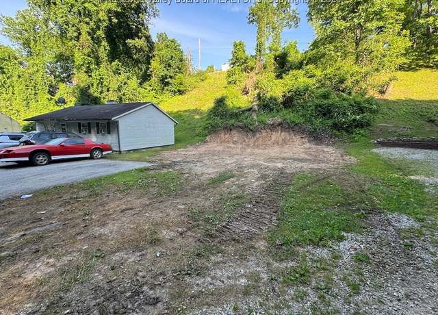 Property at 1018 Green Meadow Rd, Charleston, WV 25314
