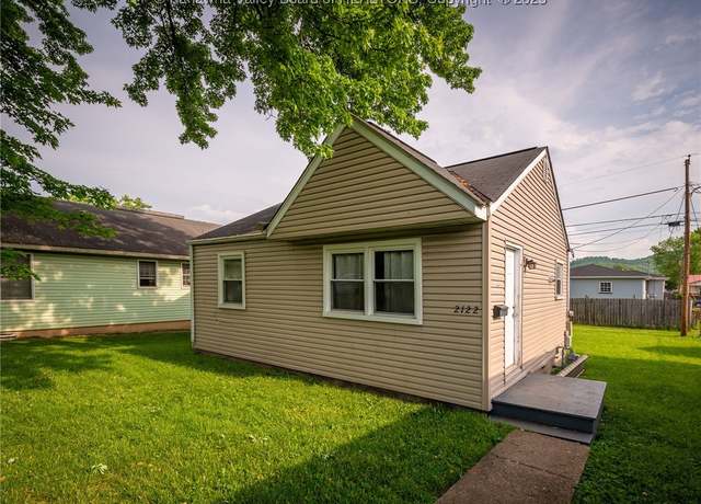 Property at 2122 Adams Ave, Saint Albans, WV 25177, 2 beds, 1 bath