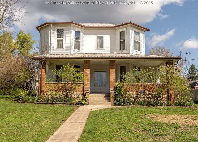 Property at 2630 Putnam Ave, Hurricane, WV 25526, 4 beds, 1.5 baths