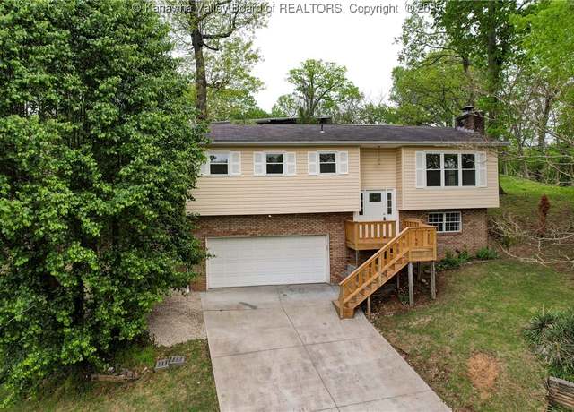 Property at 465 Evergreen Cir, Poca, WV 25159, 3 beds, 2.5 baths