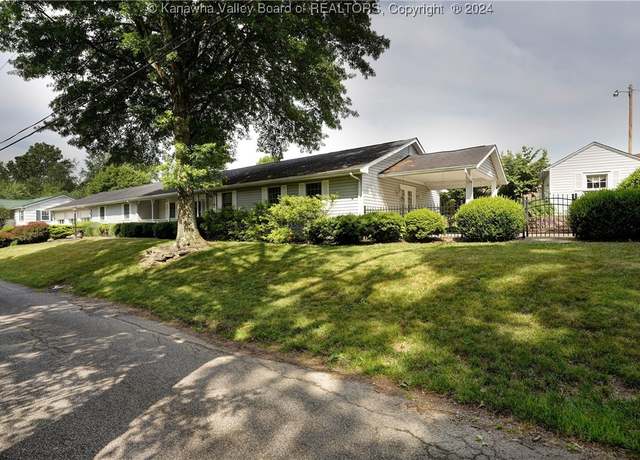 Property at 5147 Hopewell Dr, Cross Lanes, WV 25313, 4 beds, 2 baths
