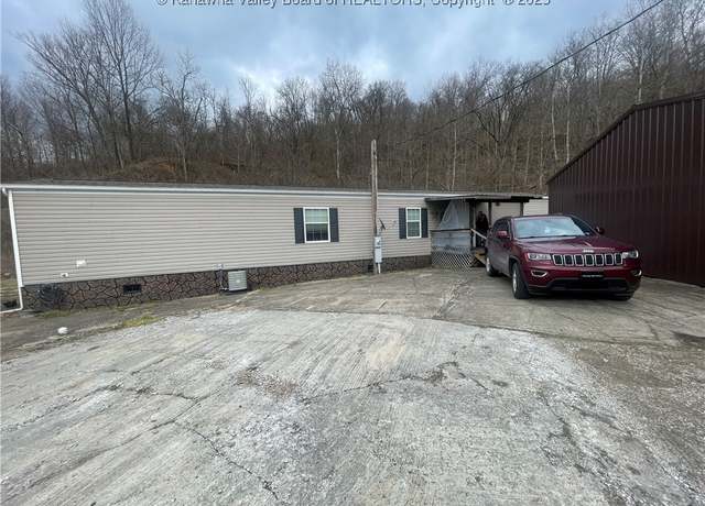 Property at 809 Walnut St, Ravenswood, WV 26164, 2 beds, 2 baths