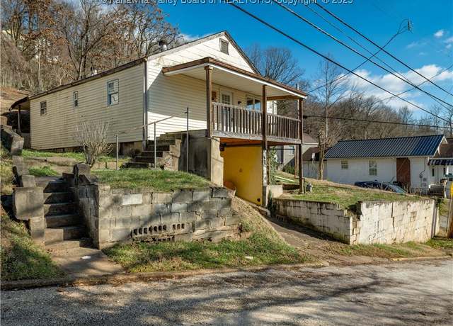 Property at 1302 Adele St, Charleston, WV 25302, 2 beds, 1 bath
