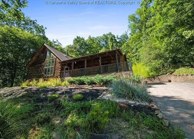 Property at 328 Teays Meadows Dr, Scott Depot, WV 25560, 3 beds, 2 baths
