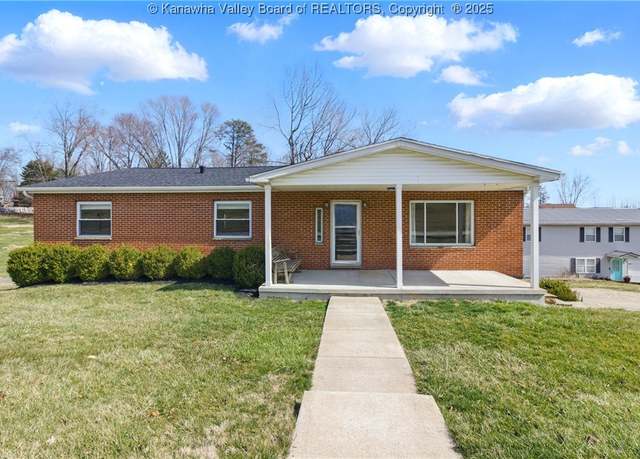 Property at 162 Saunders St, Scott Depot, WV 25560, 5 beds, 3 baths