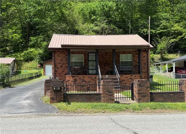 Property at 1886 Whitman Creek Rd, Whitman, WV 25652, 2 beds, 1 bath