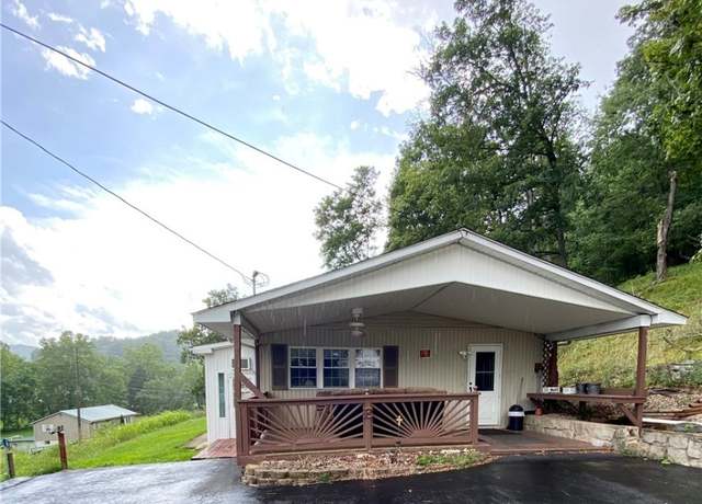 Property at 5211 Flatwoods Rd, Ravenswood, WV 26164, 3 beds, 1.5 baths
