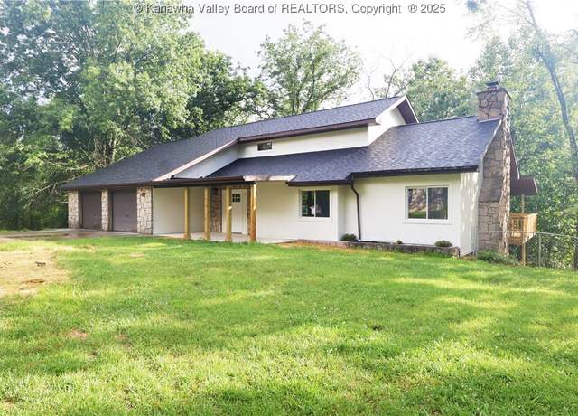 Property at 5453 Martin Dr, Charleston, WV 25313, 4 beds, 3.5 baths
