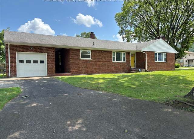 Property at 5300 Noyes Ave, Charleston, WV 25304, 3 beds, 2 baths