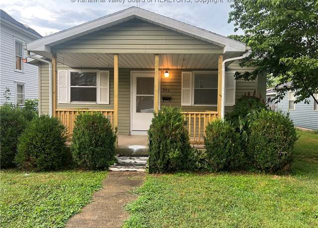Property at 206 Wilson St, Ravenswood, WV 26164, 2 beds, 1 bath