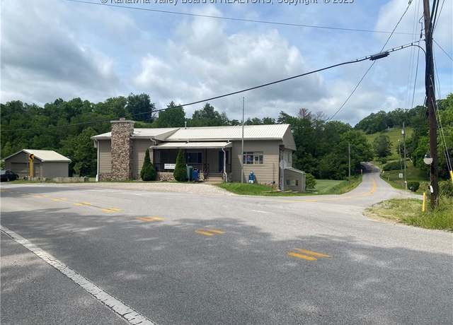 Property at 3888-3890 Charleston Rd, Gandeeville, WV 25243, 3 beds, 1.5 baths