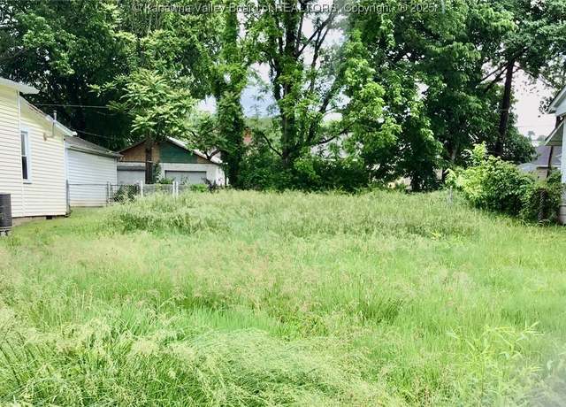 Property at 820 6th Ave, Charleston, WV 25302