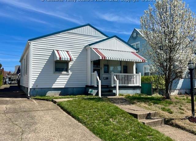 Property at 430 New York St, Huntington, WV 25704, 3 beds, 3 baths