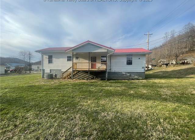 Property at 94 Spring St, WV 25205, 1 bed, 1.5 baths