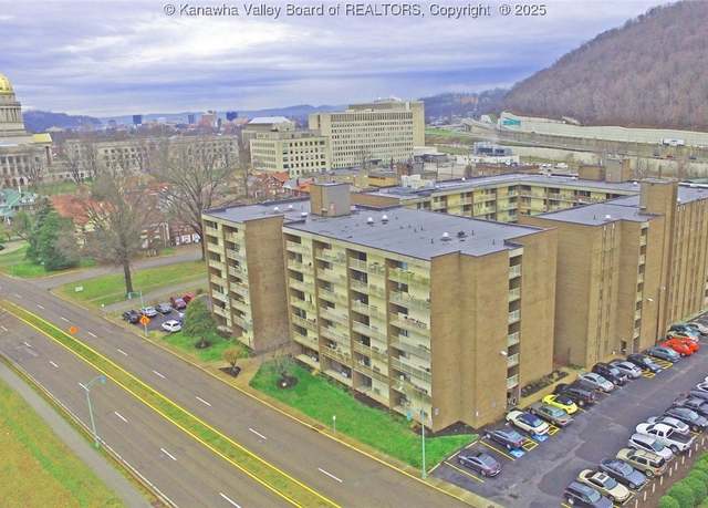 Property at 2106 Kanawha Blvd E #521, Charleston, WV 25311, 1 bed, 1 bath
