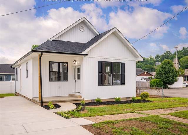 Property at 1509 15 St, Nitro, WV 25143, 2 beds, 2 baths