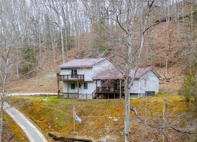 Property at 254 Wickett Dr, Clendenin, WV 25045, 3 beds, 2 baths