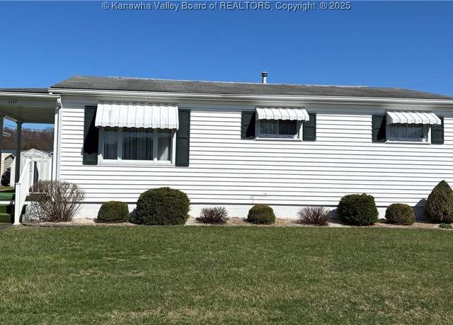 Property at 1117 Race St, Ravenswood, WV 26164, 3 beds, 2 baths