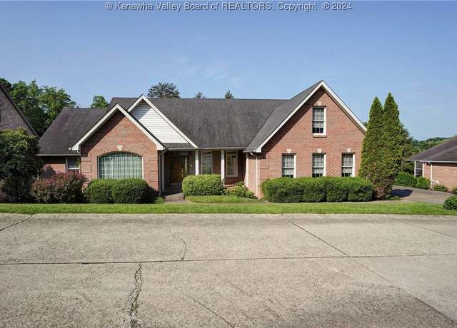 Property at 5106 Briar Meadow Rd, Cross Lanes, WV 25313, 4 beds, 3.5 baths