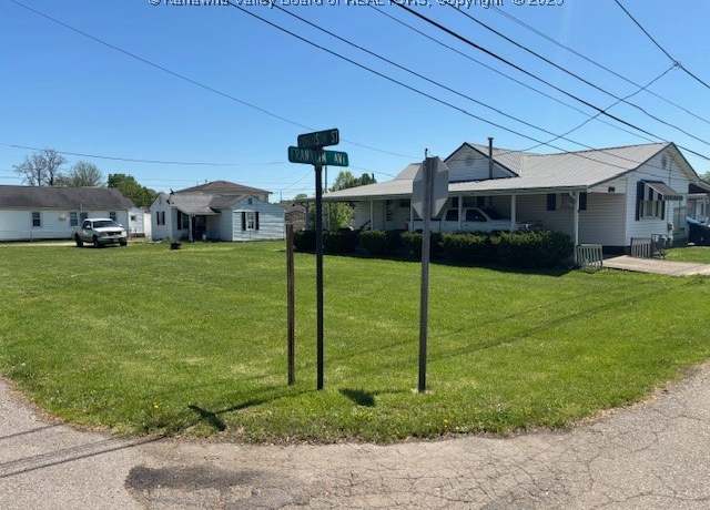 Property at 3220 Franklin Ave, Point Pleasant, WV 25550, 3 beds, 2 baths