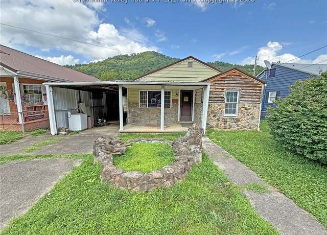 Property at 217 Mcconnell Rd, WV 25646, 4 beds, 2 baths