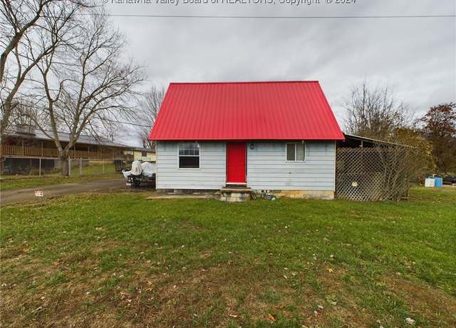 Property at 2 Seville Dr, Hurricane, WV 25525, 4 beds, 1 bath