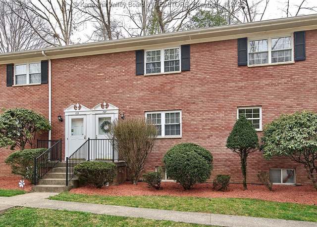 Property at 727 Castlegate Rd, Charleston, WV 25303, 2 beds, 2 baths