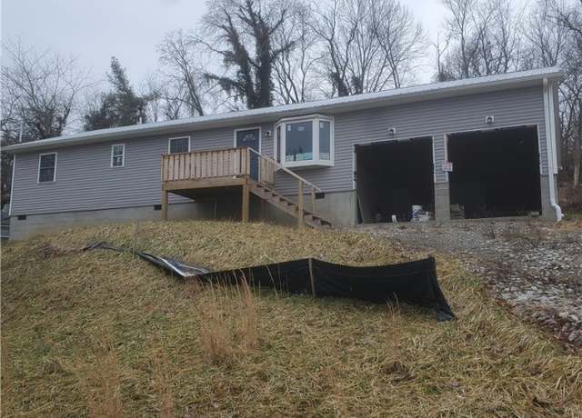 Property at 1504 Ravinia Rd, Charleston, WV 25314, 3 beds, 2.5 baths