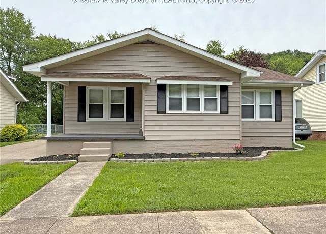 Property at 2111 21st St, Nitro, WV 25143, 3 beds, 1.5 baths