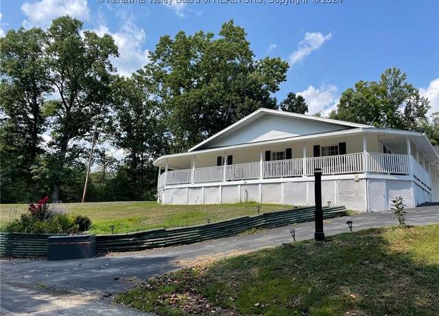 Property at 545 Twistabout Rd, Procious, WV 25164, 3 beds, 2 baths