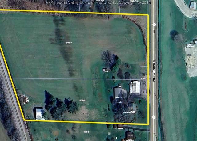 Property at 32650 Huntington Rd, Ashton, WV 25503