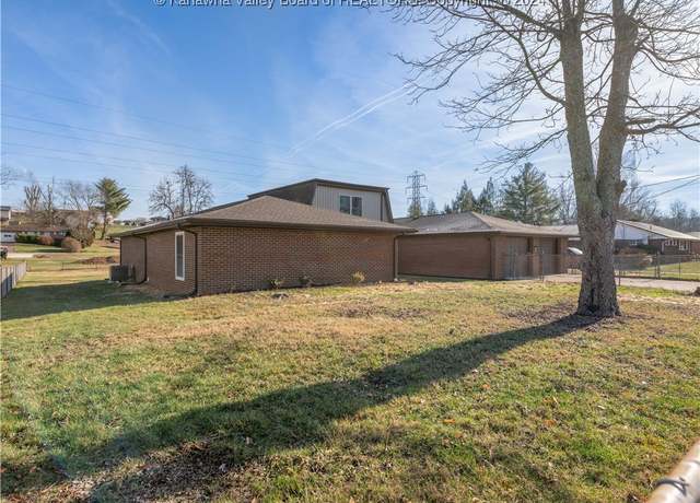 Property at 322 Laurel Ave, Poca, WV 25159, 4 beds, 3.5 baths