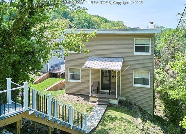 Property at 238 Sutherland Dr, South Charleston, WV 25303, 3 beds, 1 bath