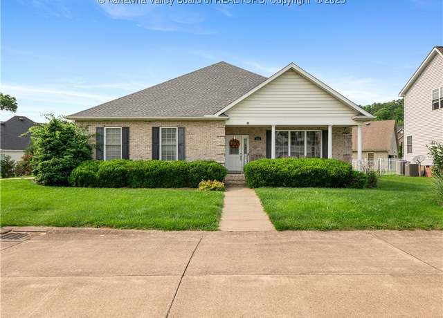 Property at 182 Glen Oaks Ct, Hurricane, WV 25526, 4 beds, 2 baths