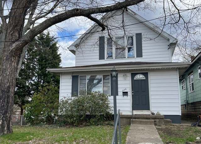 Property at 226 Henson Ave, South Charleston, WV 25303, 3 beds, 2 baths