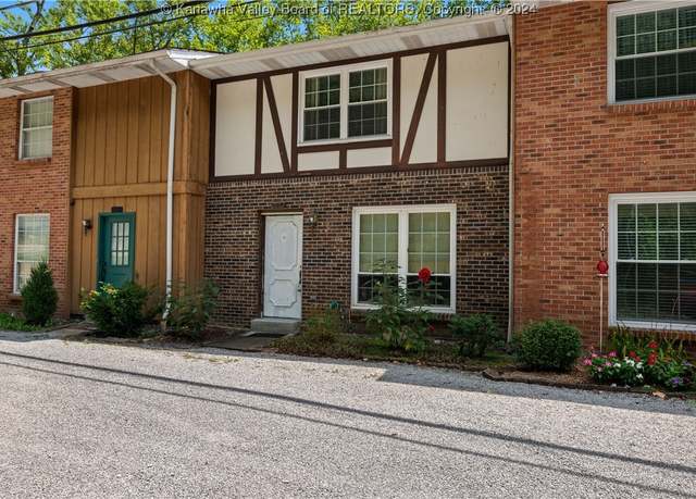 Property at 2882 Pennsylvania Ave, Charleston, WV 25302, 2 beds, 2 baths