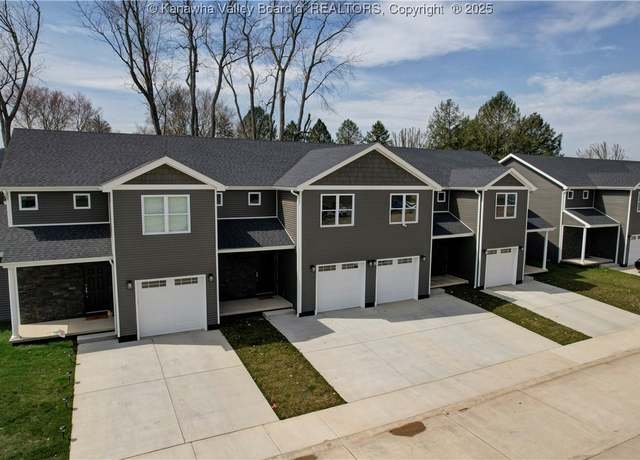 Property at 25 Jordon Dr, Winfield, WV 25213, 3 beds, 2.5 baths