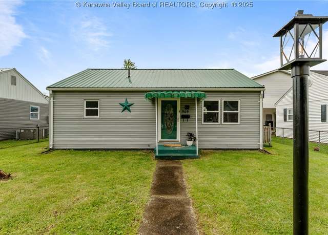 Property at 909 Dupont Ave, Nitro, WV 25143, 2 beds, 1.5 baths