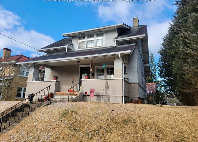 Property at 873 Chester Rd, Charleston, WV 25302, 3 beds, 1.5 baths